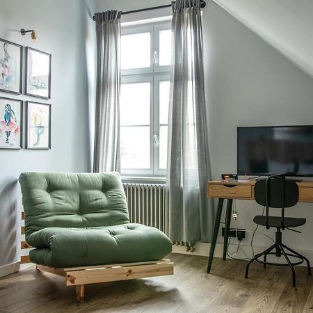 Palac I Folwark Brzeznica Brzeznica  ภายนอก รูปภาพ