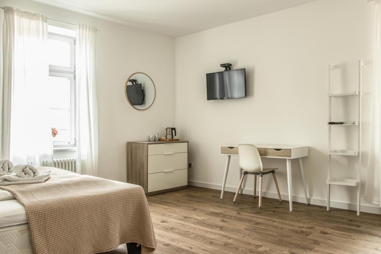 Palac I Folwark Brzeznica Brzeznica  ภายนอก รูปภาพ