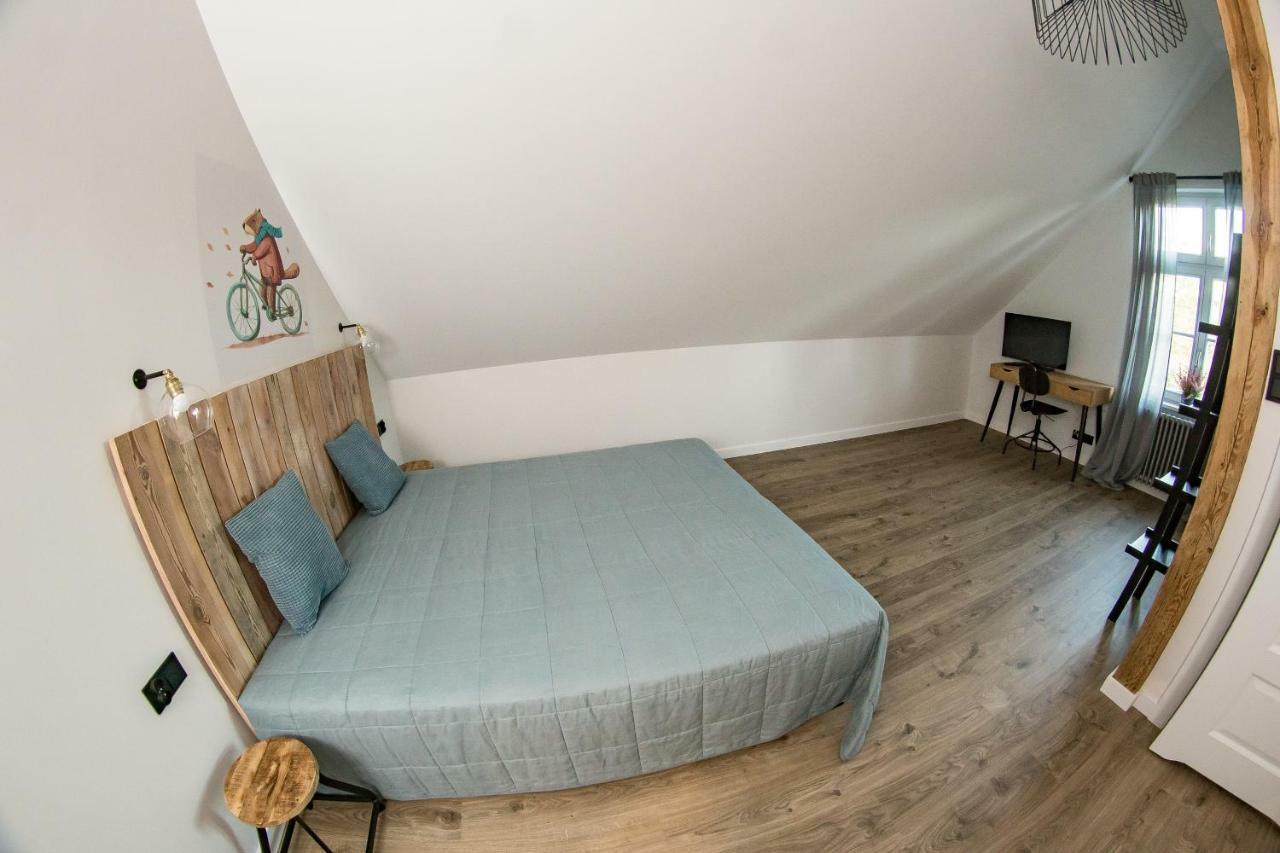 Palac I Folwark Brzeznica Brzeznica  ภายนอก รูปภาพ